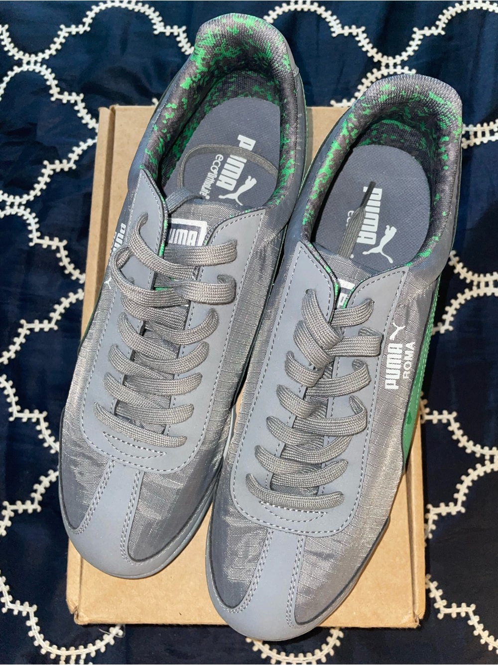 Puma Men’s Gray Sneakers with Green Inner Pattern